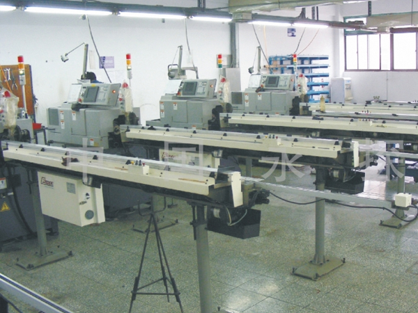 Automatic lathe