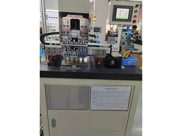 Riveting machine